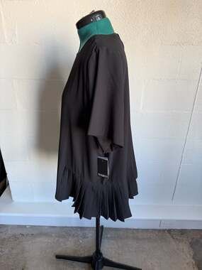 ELOQUII Black Short Sleeve Pleated Peplum Hem Top Plus Size 20